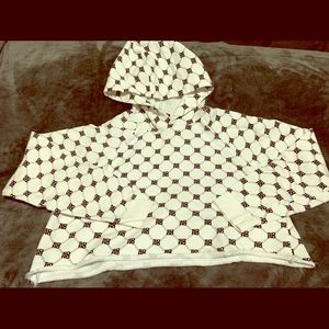 Forever 21 sweater size S only worn once